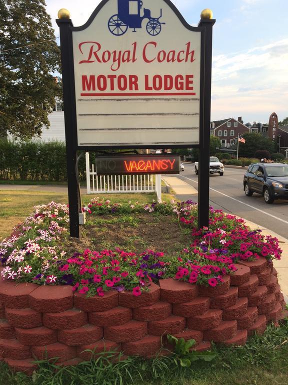 Royale Coach Motor Lodge Хэмптон Экстерьер фото